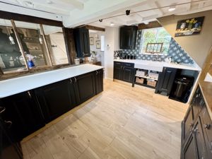 Photo 18- click for photo gallery